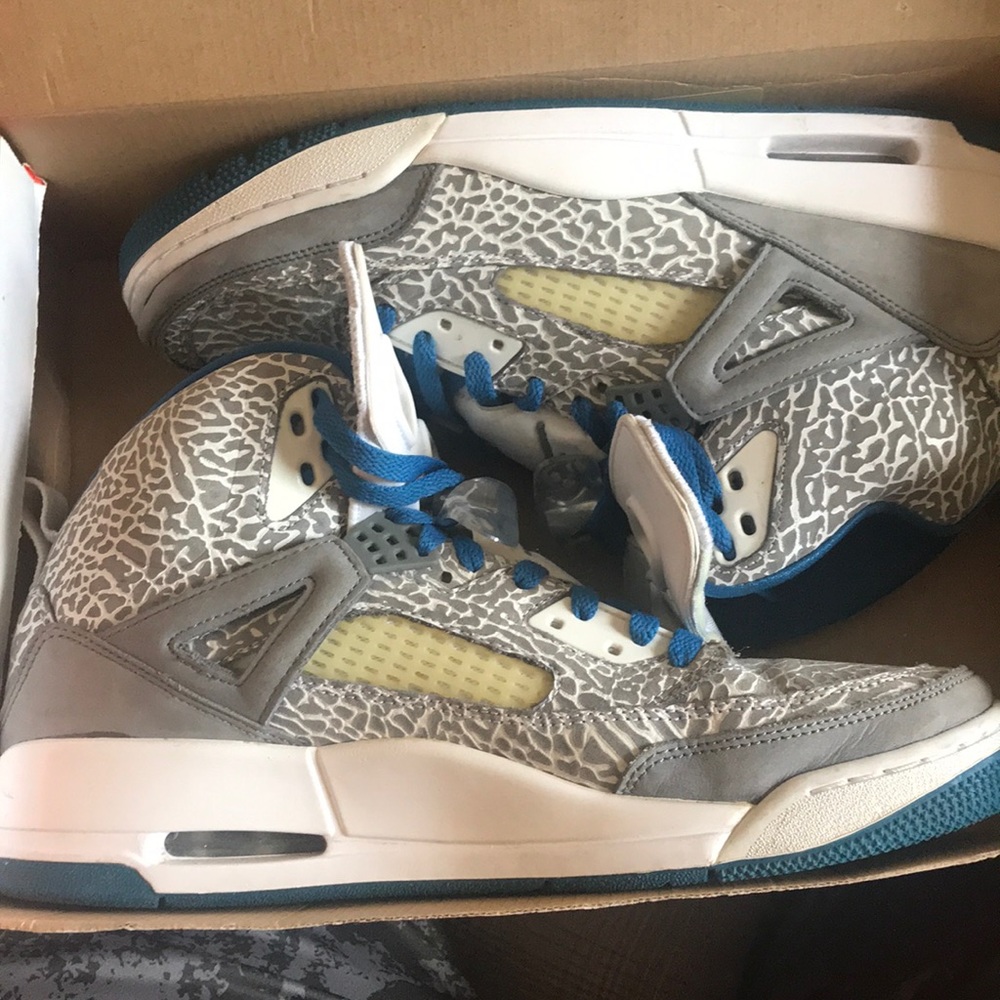 JORDAN SPIZIKE!!!! Blue, Grey, White
